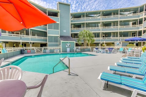 North Myrtle Beach Condo Near Golfing and Beaches! Apartment in North Myrtle Beach
