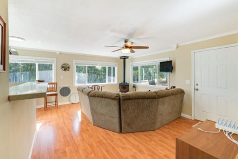 Groveland Vacation Rental with Private Deck and Grill! House in Groveland