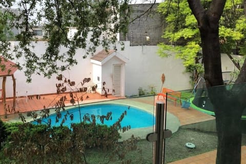 Beautiful Mountin Cabin/Pool/FirePit/Wifi/Parking Casa in Monterrey