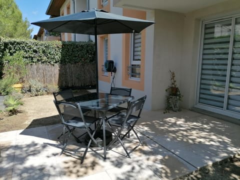 Patio, Garden, Garden view