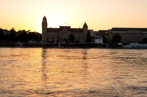 Nearby landmark, City view, River view, Sunset