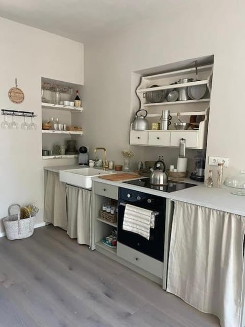 Kitchen or kitchenette, dishwasher, minibar, pet friendly, stove