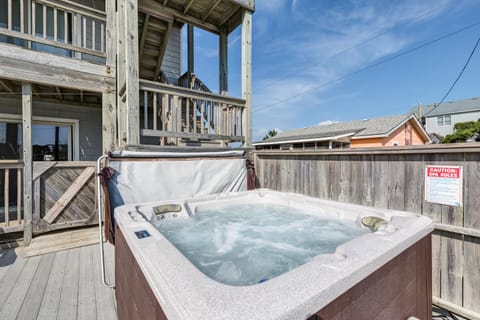 5823 - Moonstruck by Resort Realty House in Nags Head