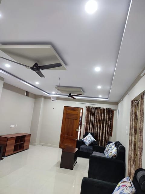 Rahul guest house Bed and Breakfast in Visakhapatnam