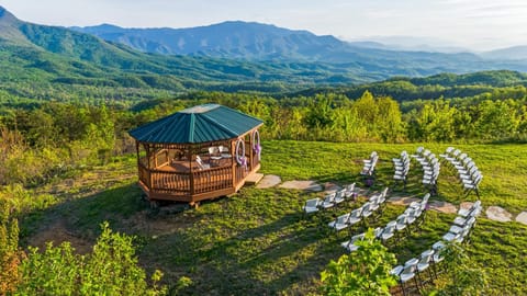 Breathtaking Views cabin House in Pittman Center