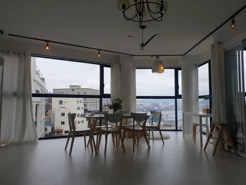 Mirage Yeondo Ocean view Rooftop Apartment hotel in Busan