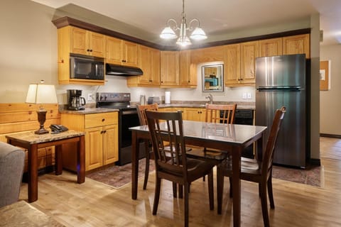 Kitchen or kitchenette, kitchen, kitchen