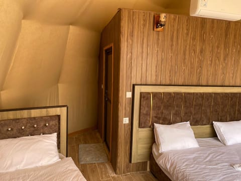 Luxury star camp Campingplatz /
Wohnmobil-Resort in South District