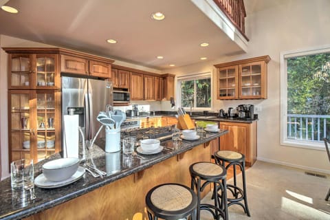 Coffee/tea facilities, Kitchen or kitchenette, Dining area, dishwasher, minibar, pet friendly, stove, toaster