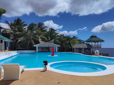 Pool view, Swimming pool, sunbed