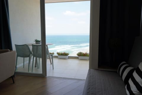 Natural landscape, View (from property/room), Balcony/Terrace, Sea view