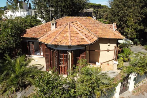 Property building, Spring, Day, Bird's eye view, Garden, View (from property/room), View (from property/room), Garden view, Landmark view, Inner courtyard view, shuttle, shuttle