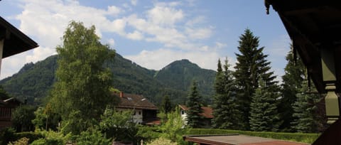 Balcony/Terrace, Mountain view