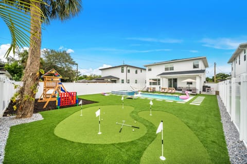 Luxury Home w Heated Pool Gym Playground & More House in Tampa