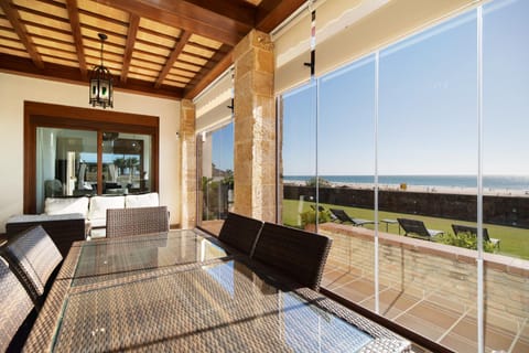 Carolina Beach House Villa in Chiclana de la Frontera