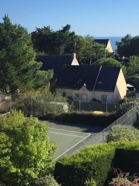 Plage de rêve et tennis devant la maison Apartment in Pornichet