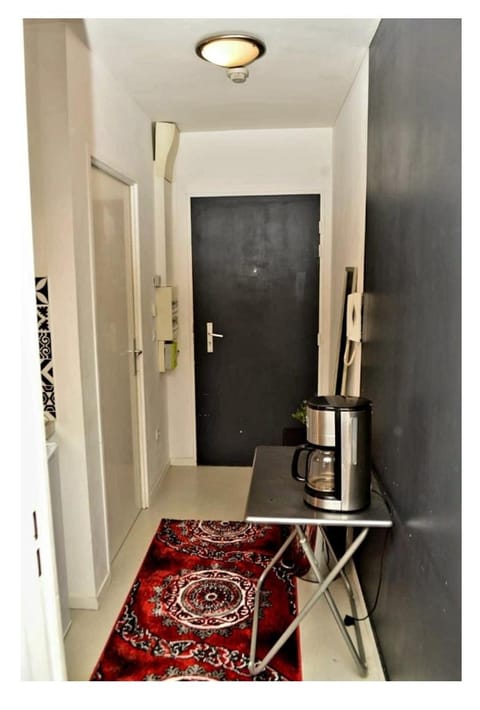 Compatible Studio Appartment Apartment in Saint-Denis, France