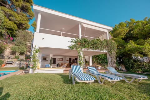 Garden, Pool view, Swimming pool, sunbed