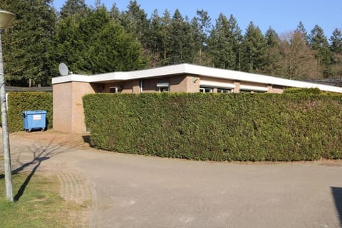 Ruim vakantiehuis dichtbij bos en heide House in Putten