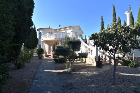 Property building, Garden, Garden view