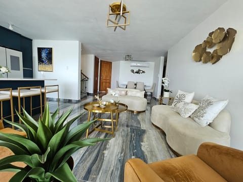 Boricua Realty VIP Luxury Ocean Front Penthouse 3 Bedrooms 3 Bathrooms 2 Levels Condominio in Fajardo