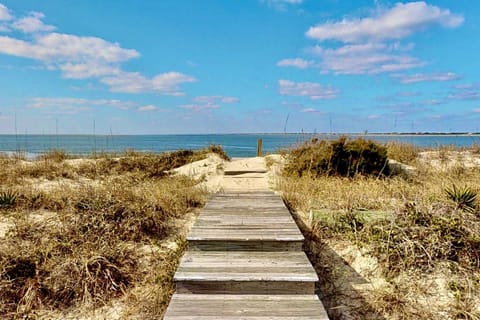 Green Teal House in Bald Head Island