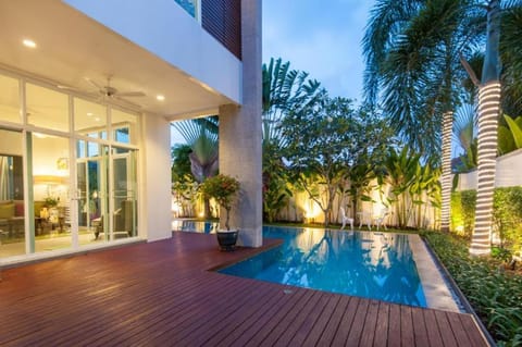 Luxurious Private Pool Villa Villa in Choeng Thale