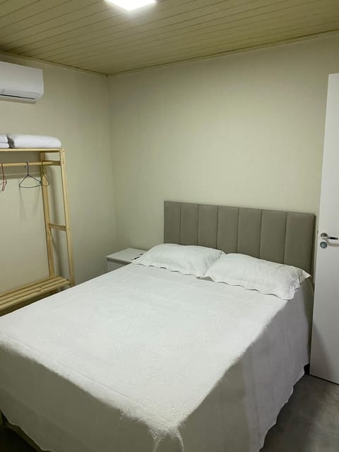 Bed, Photo of the whole room, wardrobe, air conditioner