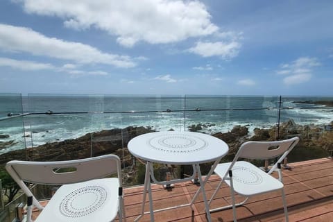 Heathcliff1 Luxury Couples Retreat with Stunning Coastal Views! House in Boat Harbour Beach
