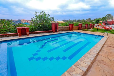 Classy two bedroom Airbnb with swimming pool Condo in Nairobi
