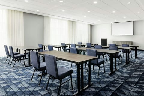 Meeting/conference room