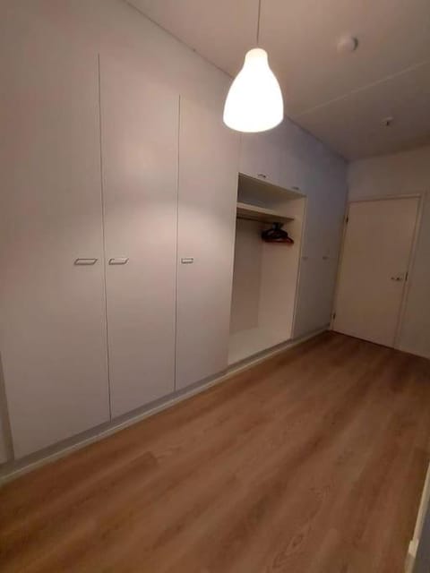 Kotimaailma - Tilava 2MH asunto saunalla Herttoniemen merellisessä ympäristössä Apartment in Helsinki