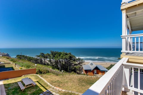 The Whale Main and Lower Condo in Lincoln City