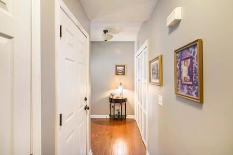 Contemporary Studio Bed and Breakfast in Chattanooga