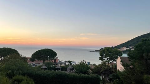 Nearby landmark, Garden view, Sea view