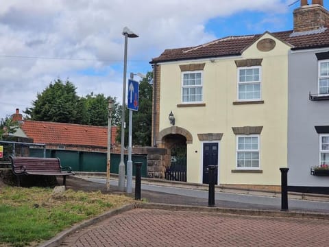 Number One Bridgefoot Cottage House in Bassetlaw District