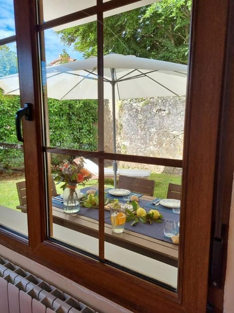 Garden, Dining area, Garden view