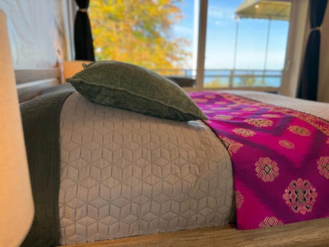Bed, Bedroom