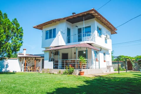 Kristi Houses House in Dobrich Province, Bulgaria