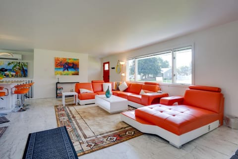 Rustic Retreat in Spokane Valley with Cozy Fireplace Haus in Veradale