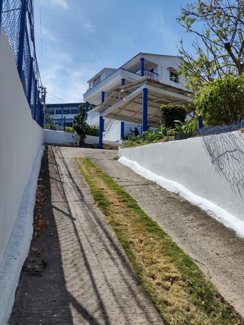 Facade/entrance, Garden, Parking