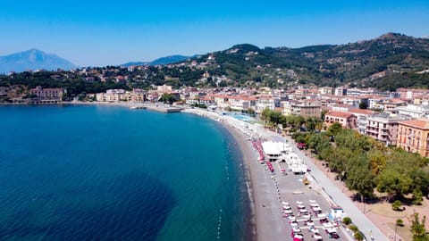 Nearby landmark, Day, Natural landscape, City view, Sea view