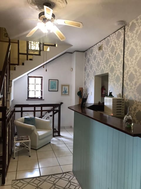 Fairway Guest Lodge Alojamiento y desayuno in Margate