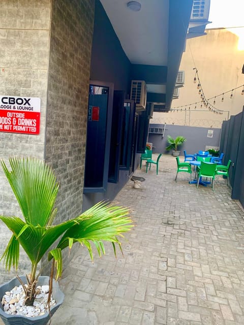 Cbox Lodge & Lounge Hotel in Lagos