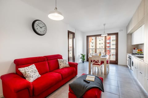 Kitchen or kitchenette, Living room, Seating area