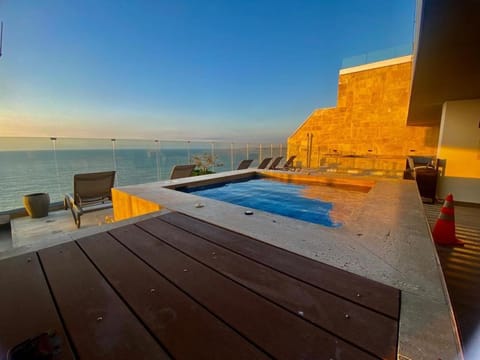 Apartamento en Cartagena 4 habitaciones piscina, playa, parqueadero Condo in La Boquilla
