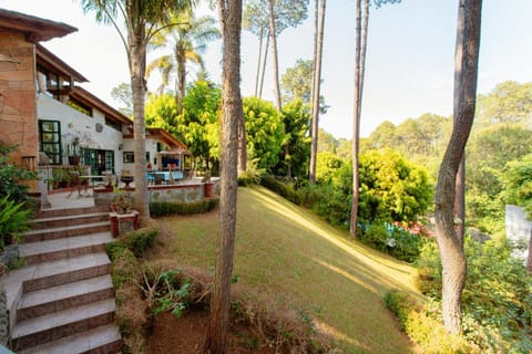 ¡Increíble casa en Avándaro para 10 personas! Maison in Valle de Bravo