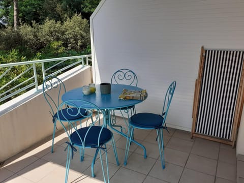 Balcony/Terrace, Dining area, Garden view, sunbed