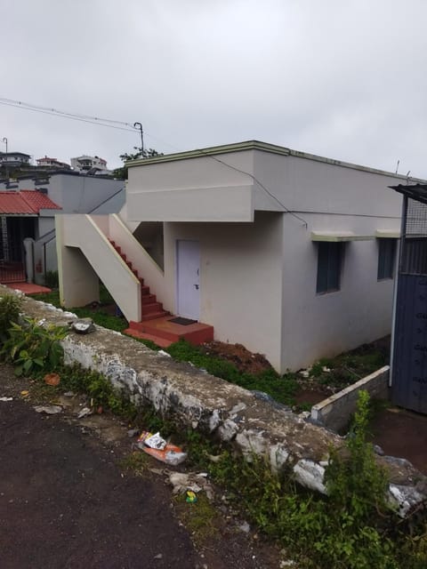 Alfidha Cottages Casa in Ooty