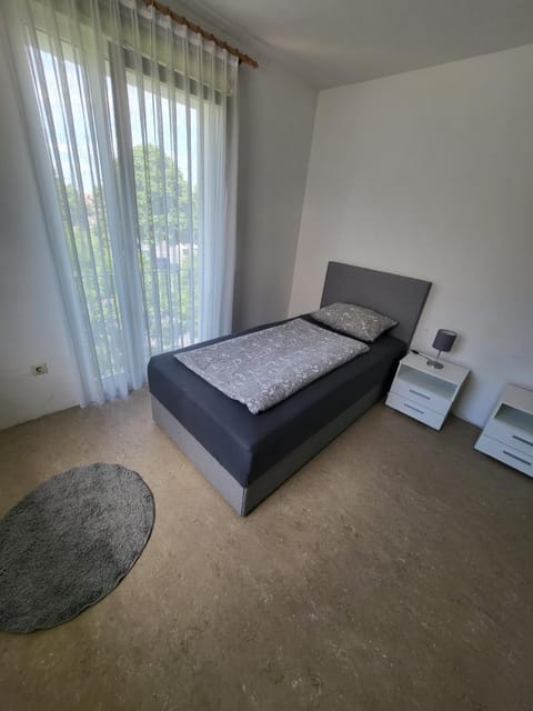 Simple Standard 3 Zimmer Apartment - zentral Wohnung in Wolfsburg